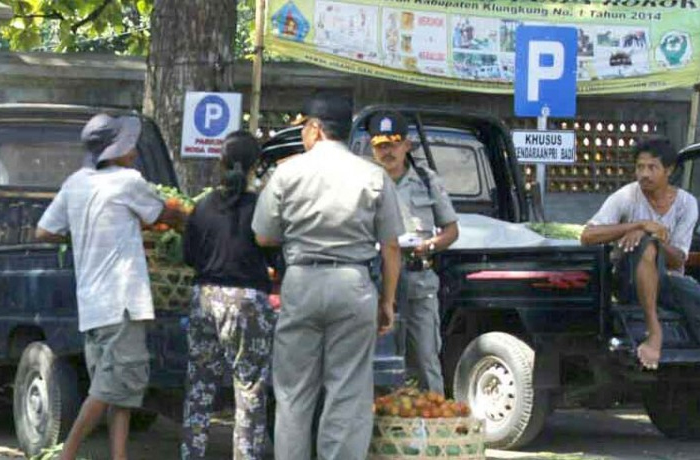 Penertiban Pedagang Bermobil