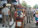 LAGI, TRAMTIB TERTIBKAN PKL